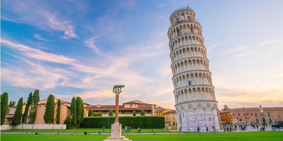 Visiting the iconic sites of Pisa